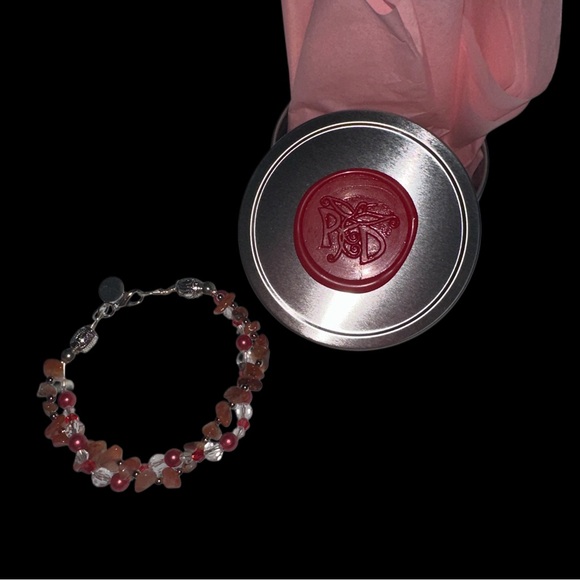 Red Onyx Twisted Beaded Bracelet - Picture 6 of 6